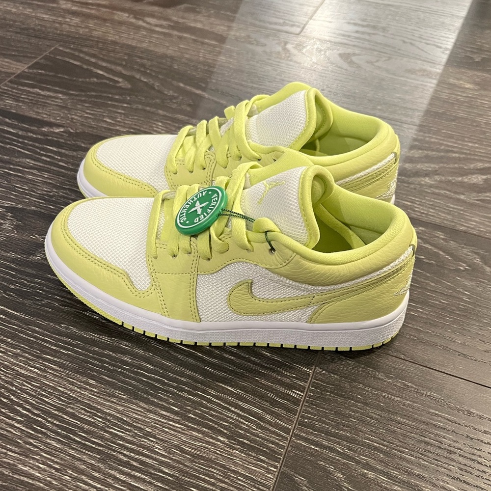 Nike Jordan 1 Low Limelight